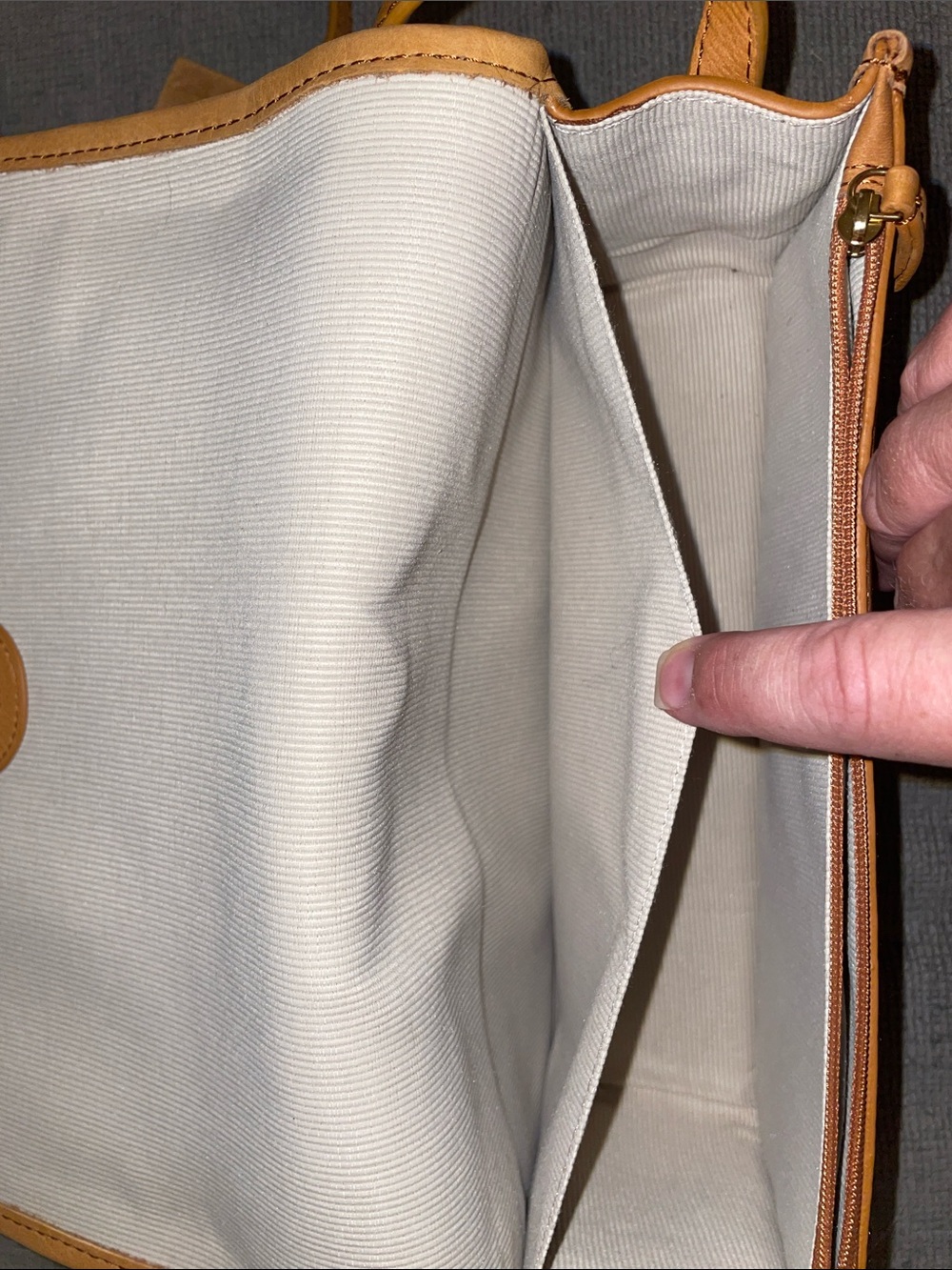 Margot Caramel Tan Cognac Leather Crossbody or Shoulder Bag NWT - Picture 9 of 15